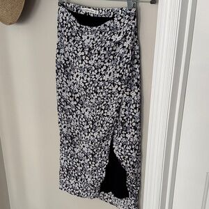 Abercrombie & Fitch Ruched High-Slit Midi Skirt - XS